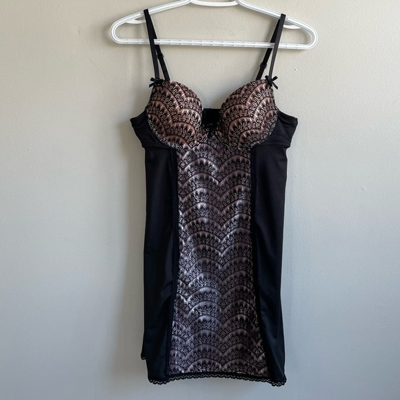 BLACK PINK MARILYN MONROE SLIP PADDED BRA LACE ADJUSTABLE STRAPS STRETCH - Picture 3 of 16